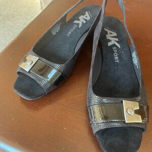 AnneKlein Sport, Size 9 1/2M, Black Womens Sling Back Shoe